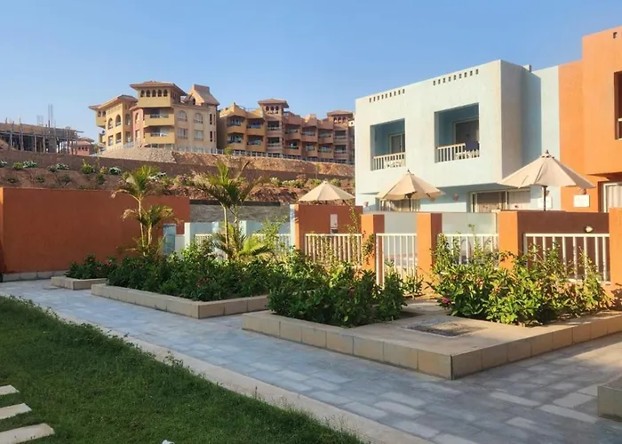 Porto Southbeach Royal Ain Suchna